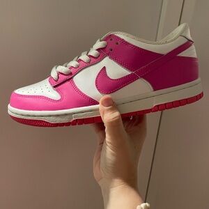 Nike Boys 5.5/Women 7 Hot Pink and White Low-Top Sneakers Trending
